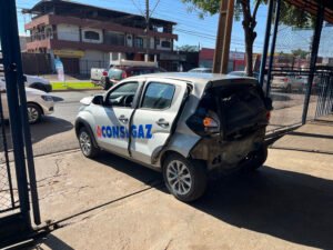 sucata-auto-peças-ferro-velho-em-londrina-dez-de-dezembro-desmanche-londrina-pr-ferro-velho-lobão-ferro-velho-tibagi-ferro-velho-londrina3